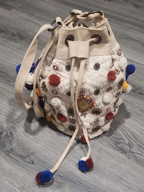 Boho Pom-Pom America & Beyond Drawstring Bucket Bag - Beige